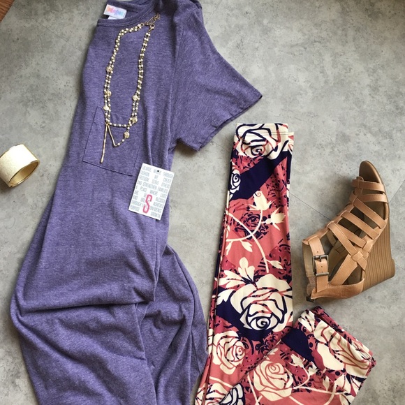 LuLaRoe Dresses & Skirts - Lularoe Carly sz S nwt & os leggings nwt
